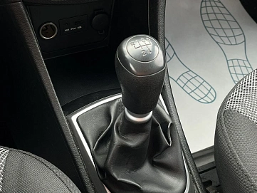 Hyundai Solaris, 2011г, передний привод, механика