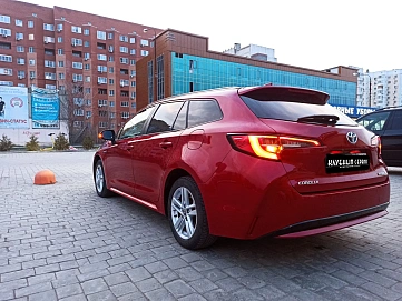 Toyota Corolla, 2019г, передний привод, вариатор