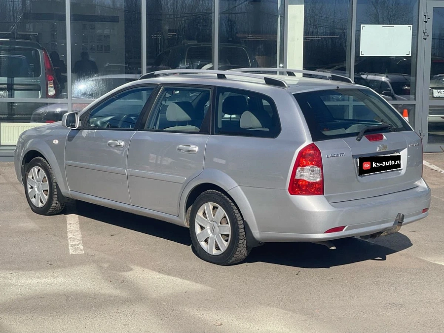 Chevrolet Lacetti, 2012г., передний привод, механика