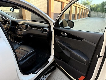 Kia Sorento, 2018г, полный привод, автомат