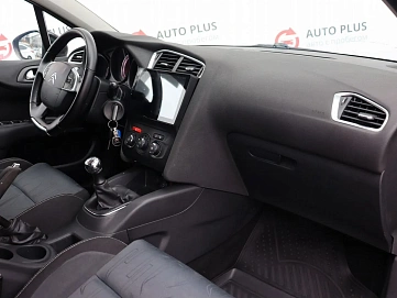 Citroen C4, 2011г, передний привод, механика