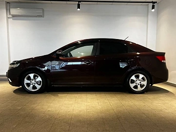 Kia Cerato, 2010г, передний привод, автомат