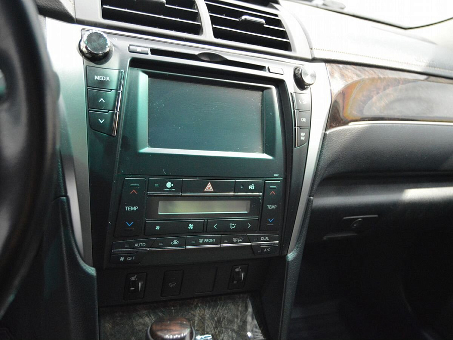Toyota Camry, 2017г., передний привод, автомат