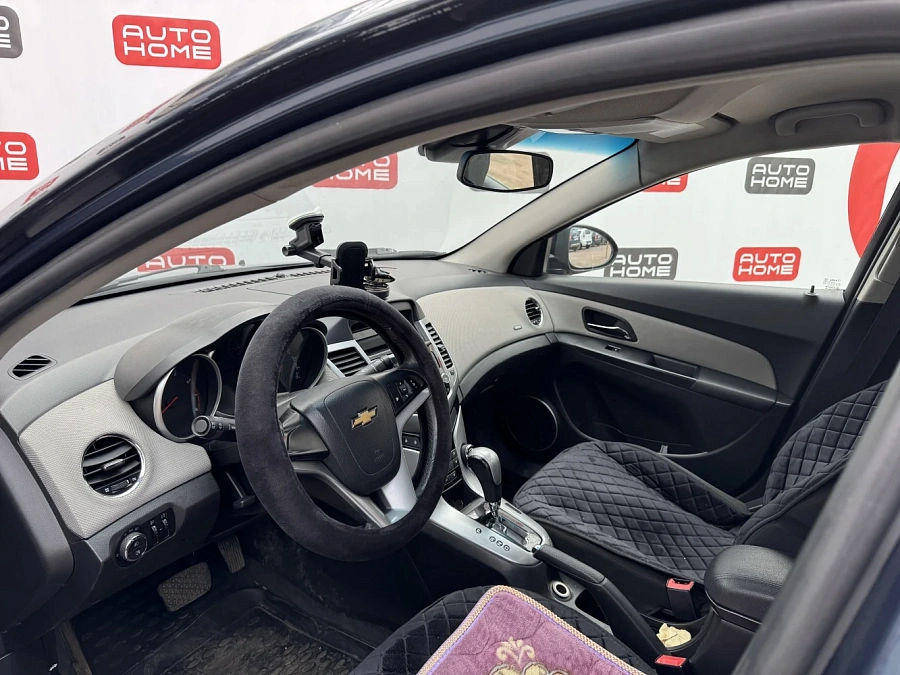 Chevrolet Cruze, 2011г., передний привод, автомат