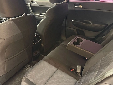 Kia Sportage, 2021г, передний привод, автомат