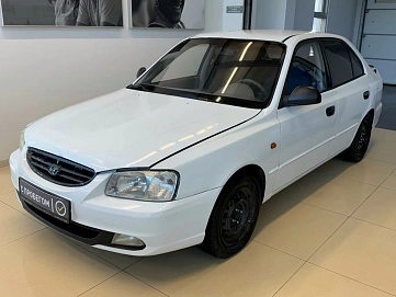 Hyundai Accent, 2004г, передний привод, механика