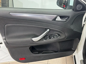 Ford Mondeo, 2012г, передний привод, механика