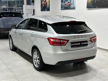 Lada (ВАЗ) Vesta, 2018г, передний привод, механика