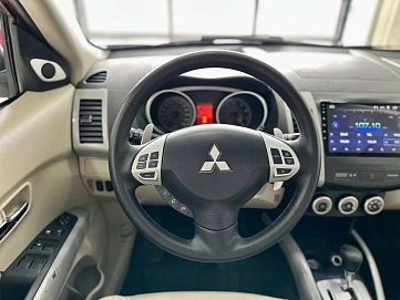 Mitsubishi Outlander, 2008г, полный привод, вариатор