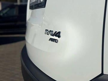 Toyota RAV4, 2013г, полный привод, автомат