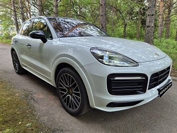 Porsche Cayenne, 2018г, полный привод, автомат
