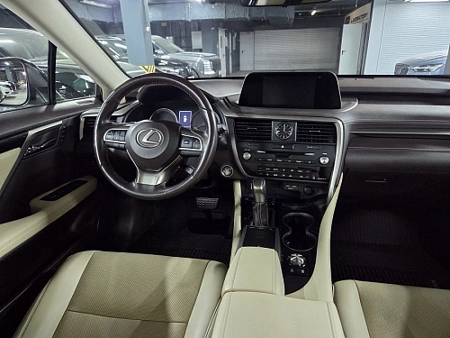 Lexus RX, 2020г, полный привод, автомат