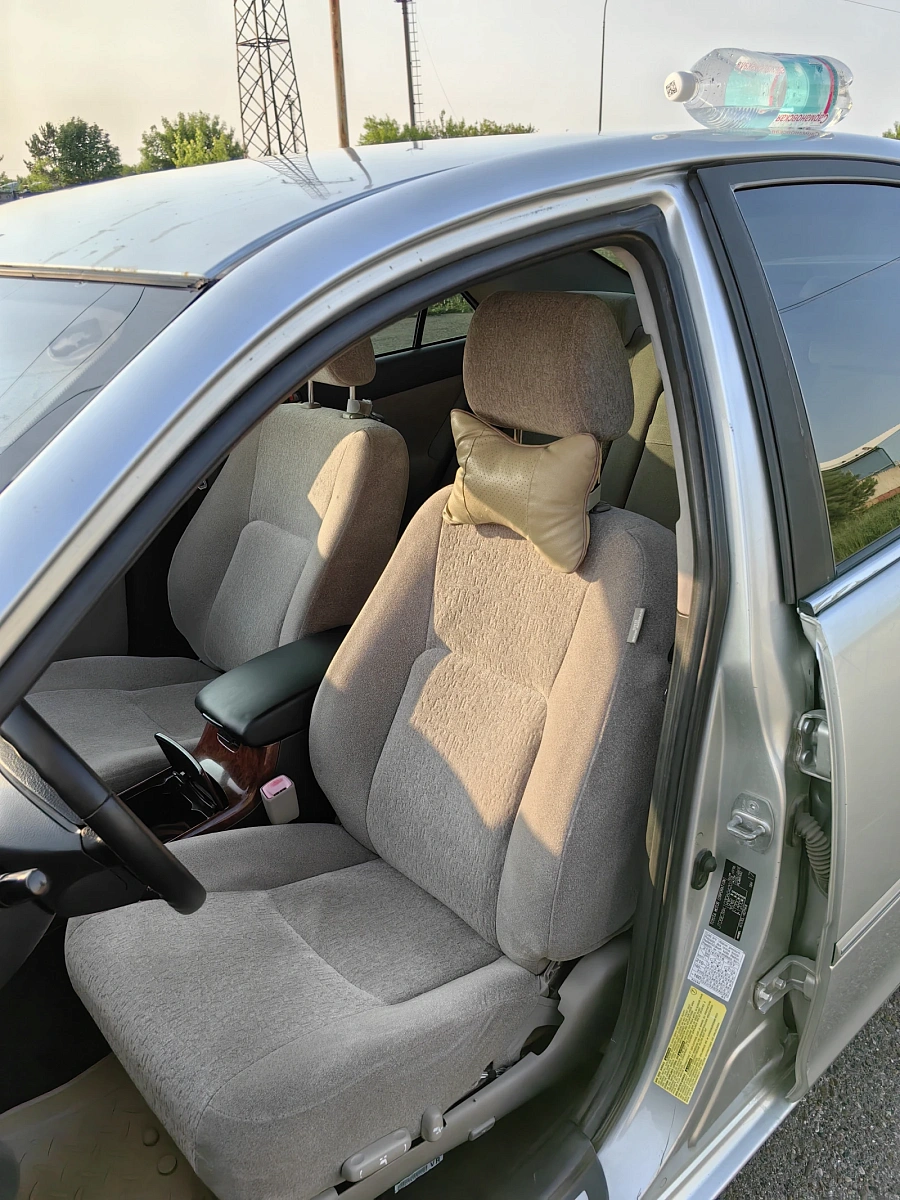 Toyota Camry, 2005г., передний привод, автомат