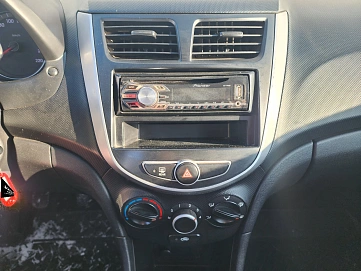 Hyundai Solaris, 2012г, передний привод, механика