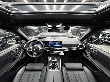 BMW X7, 2024г, полный привод, автомат
