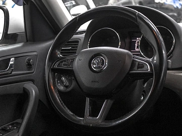 Skoda Yeti, 2015г, полный привод, робот