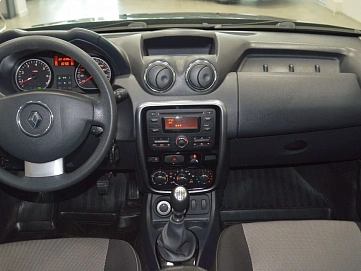 Renault Duster, 2013г, полный привод, механика