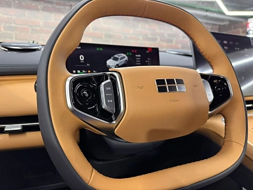 Geely Galaxy Starship 7, 2025г, передний привод, робот