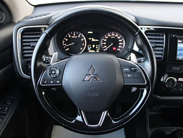 Mitsubishi Outlander, 2015г, полный привод, вариатор