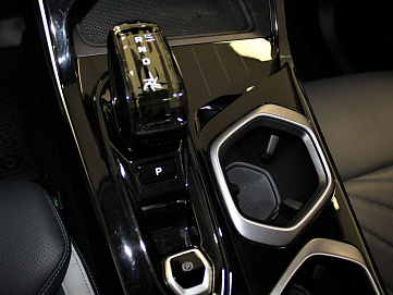 Geely Atlas, 2024г, передний привод, автомат