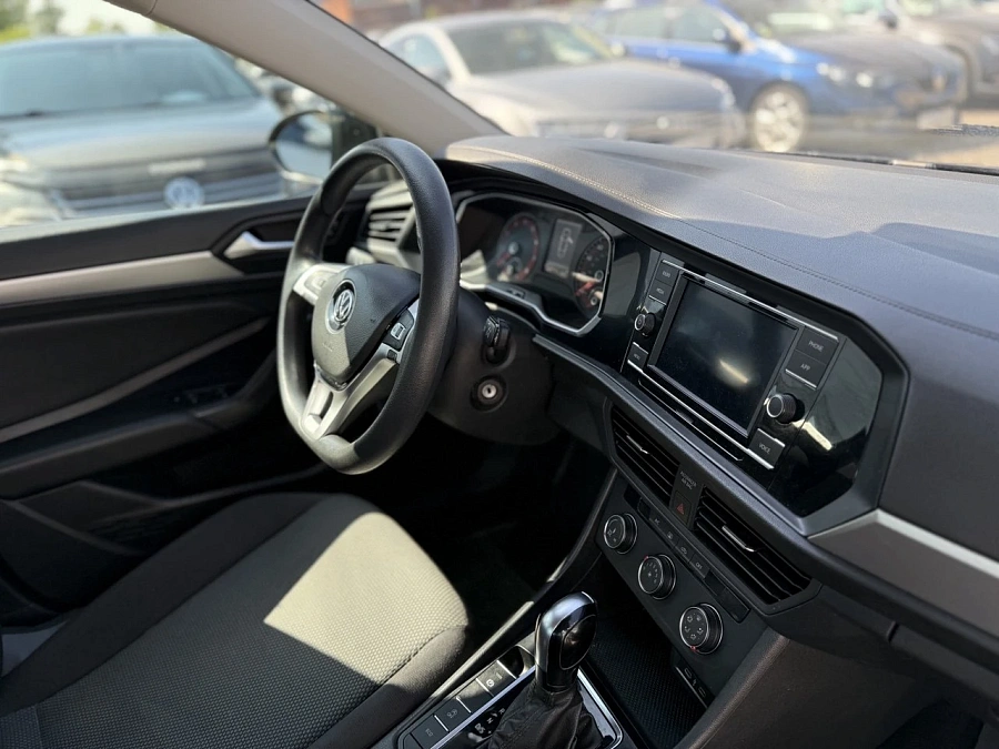 Volkswagen Jetta, 2020г., передний привод, автомат