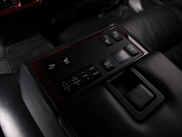 Toyota Camry, 2012г., передний привод, автомат