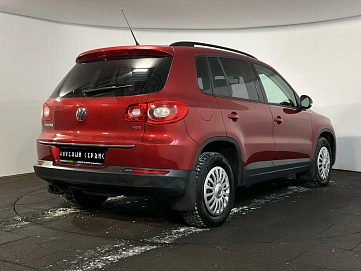 Volkswagen Tiguan, 2009г, полный привод, механика