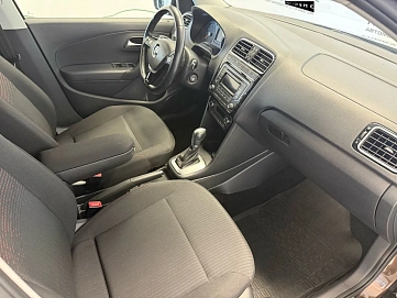 Volkswagen Polo, 2017г, передний привод, автомат