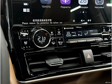 Toyota Highlander, 2024г, полный привод, автомат