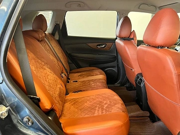 Nissan X-Trail, 2015г, передний привод, вариатор