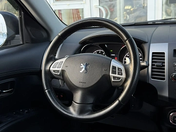 Peugeot 4007, 2011г, полный привод, вариатор
