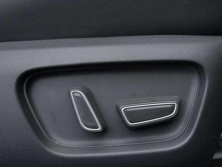 Toyota Camry, 2024г., передний привод, вариатор