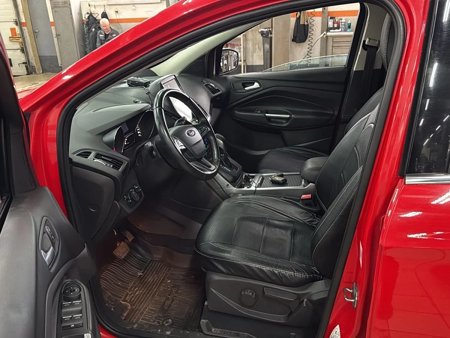 Ford Kuga, 2017г., полный привод, автомат