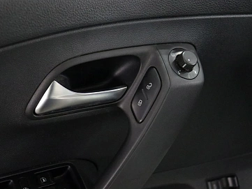 Volkswagen Polo, 2018г, передний привод, механика