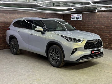 Toyota Highlander, 2025г, полный привод, автомат
