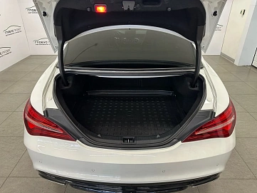 Mercedes-Benz , 2016г., передний привод, автомат