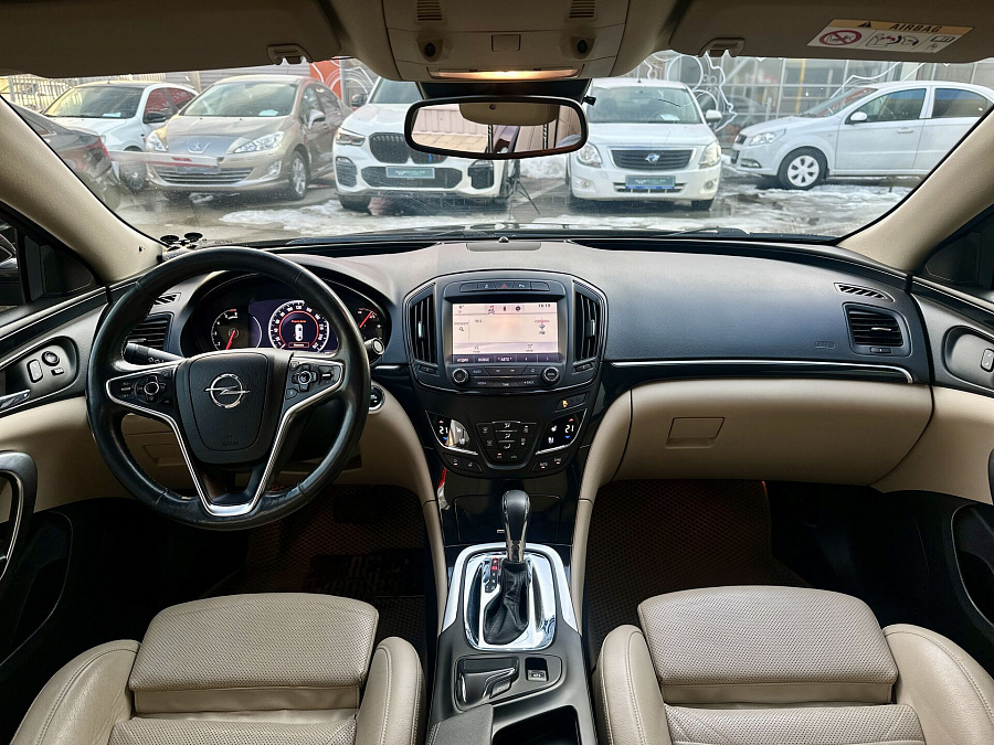 Opel Insignia, 2014г., передний привод, автомат
