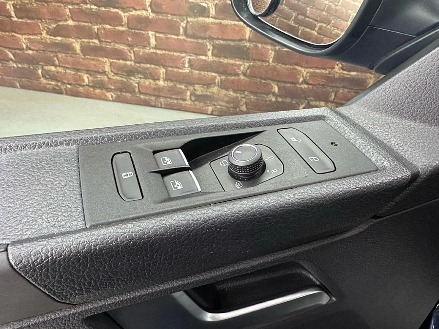 Volkswagen Multivan, 2021г., полный привод, робот