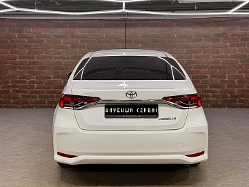 Toyota Corolla, 2022г, передний привод, вариатор