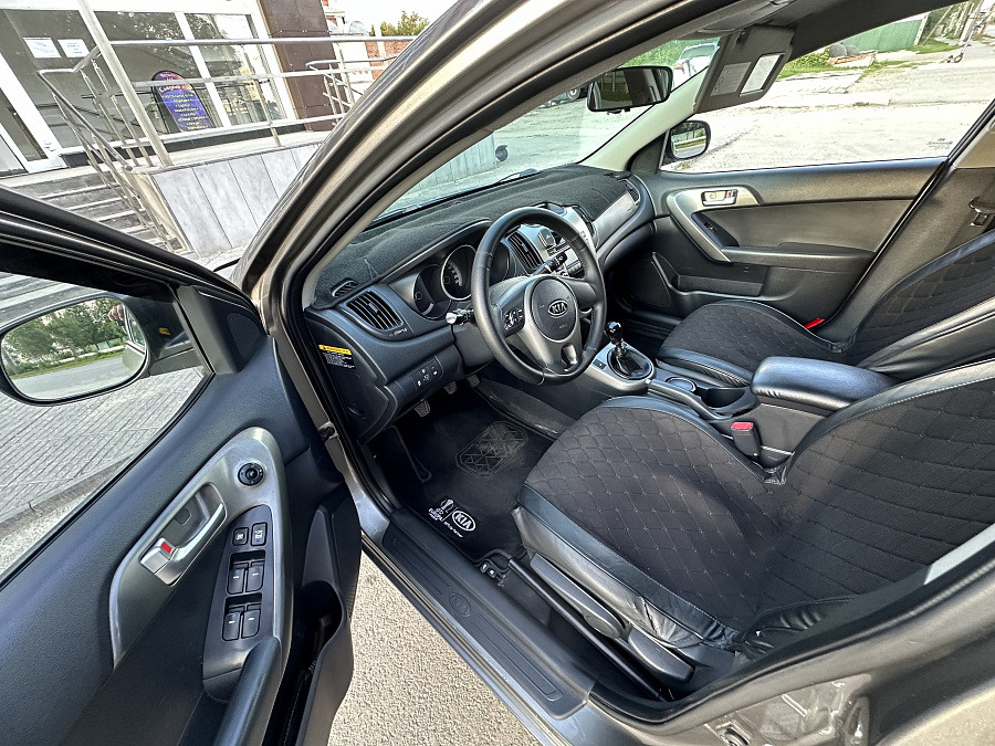 Kia Cerato, 2009г., передний привод, автомат