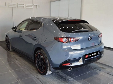 Mazda 3, 2019г, передний привод, автомат