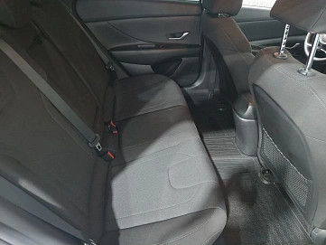 Hyundai Elantra, 2022г, передний привод, механика
