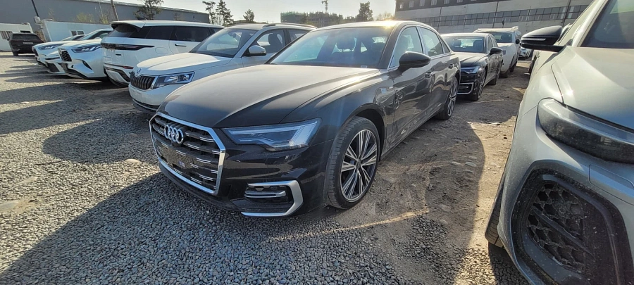 Audi A6, 2025г., полный привод, робот