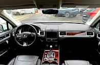 Volkswagen Touareg, 2017г., полный привод, автомат