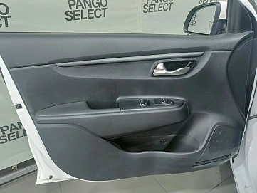 Kia Rio, 2021г, передний привод, автомат