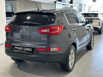 Kia Sportage, 2011г, передний привод, механика