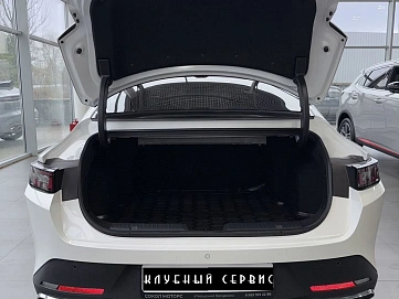 Changan Lamore, 2023г, передний привод, робот