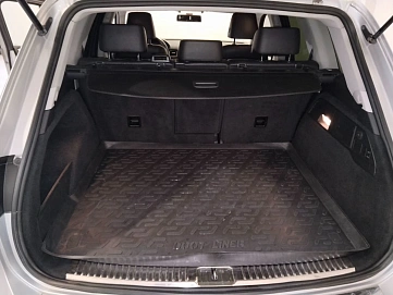 Volkswagen Touareg, 2013г, передний привод, автомат