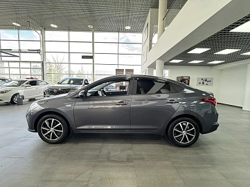 Hyundai Solaris, 2021г., передний привод, автомат