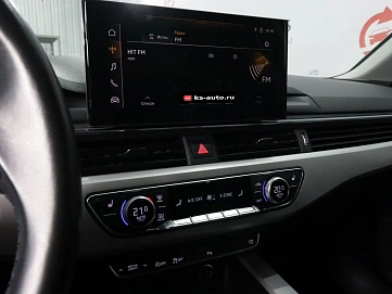 Audi A4, 2021г., передний привод, робот